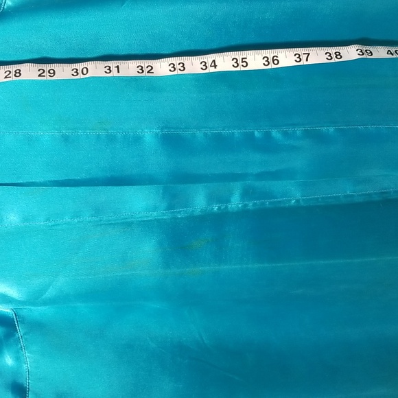 Satin Blue Robe - Picture 4 of 7